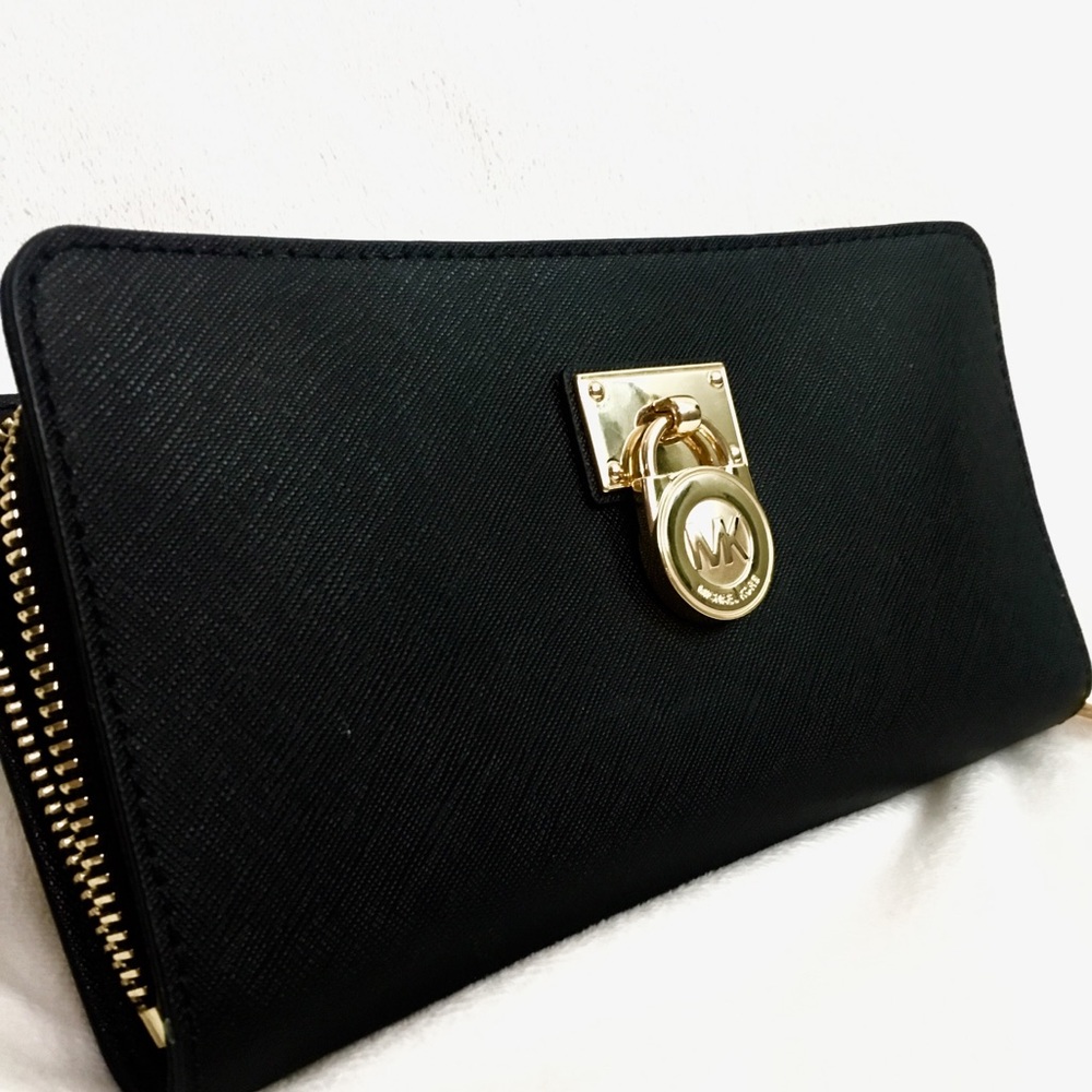 MICHAEL KORS•Saffiano Leather Hamilton Zip Wallet